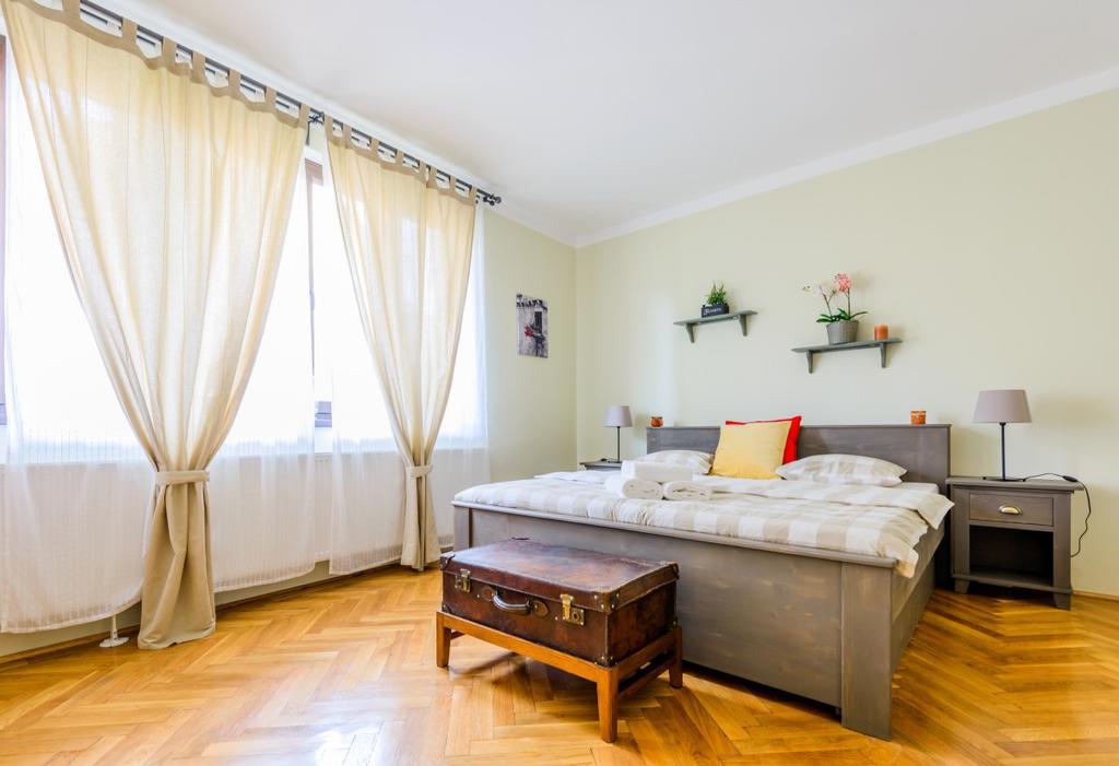 Meno Apartment Sibiu Luaran gambar