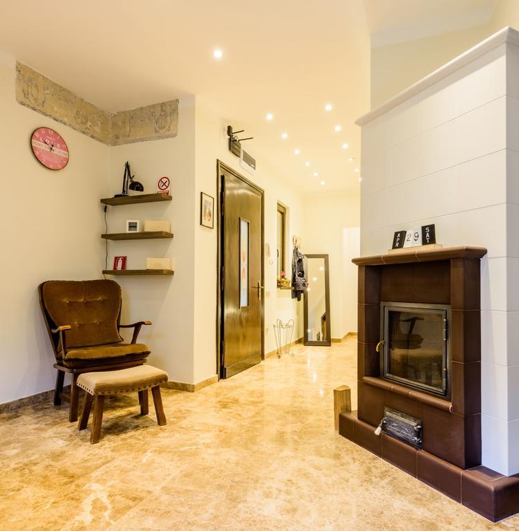 Meno Apartment Sibiu Luaran gambar